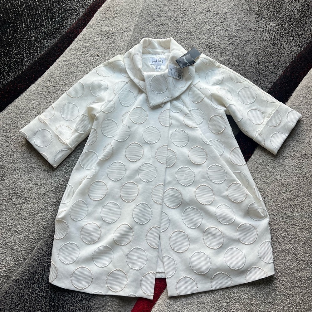 Joseph Ribkoff Ivory Short Sleeve 3D Polkadot Jacket - Picture 1 of 4